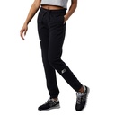 Jogger de Mujer New Balance Essentials Negro