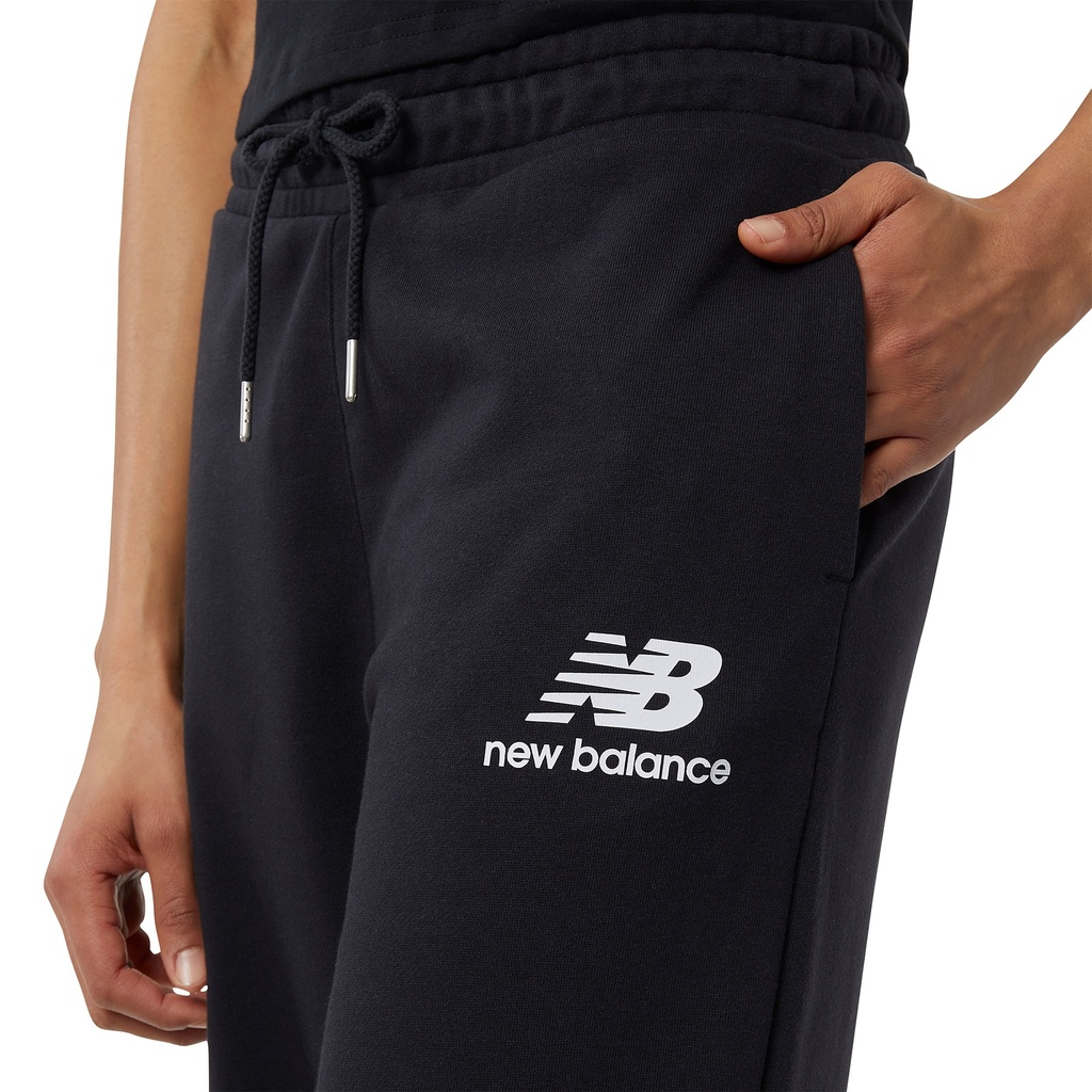 Mono de Mujer New Balance Essentials Wide Legged Negro
