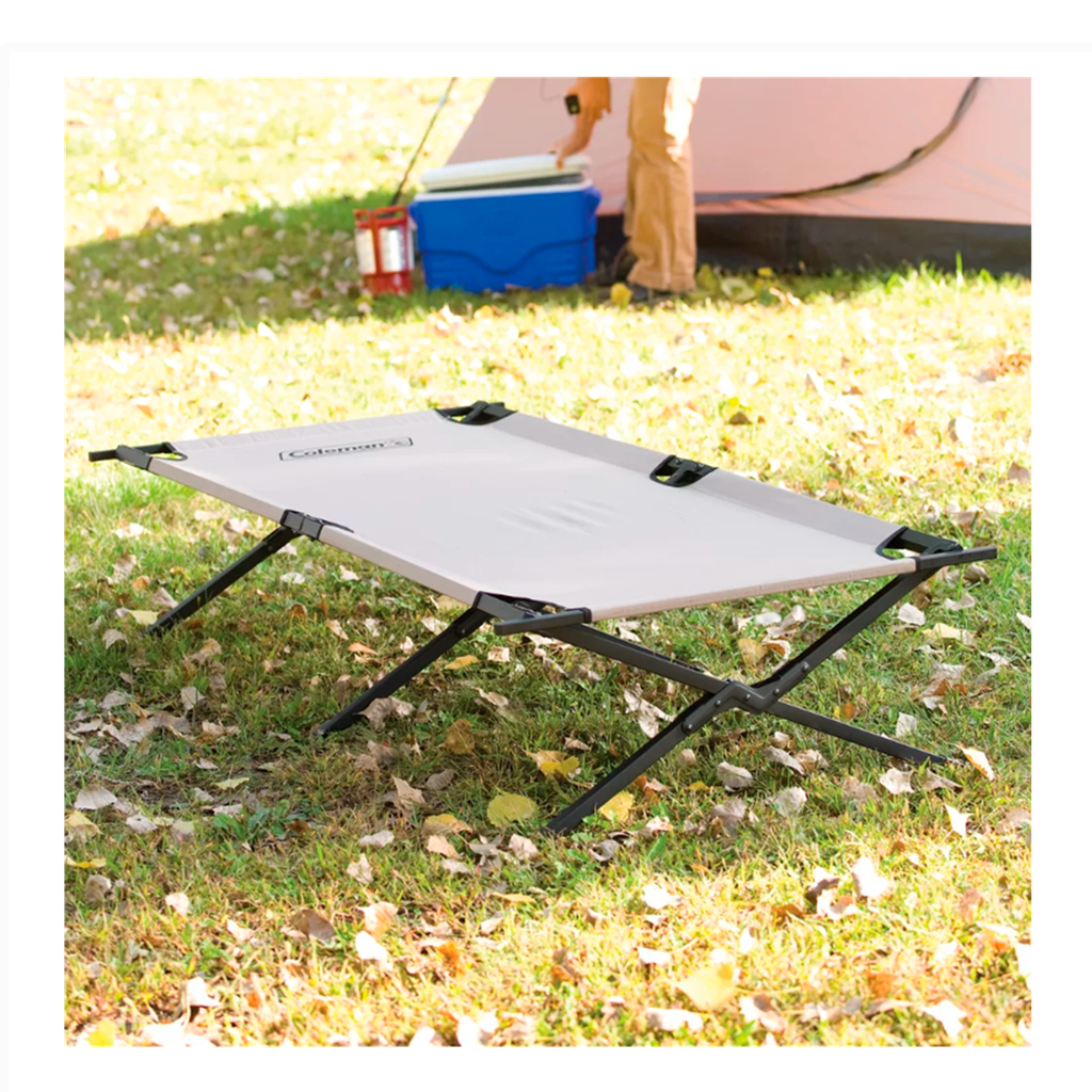 Cama estilo militar Coleman Trailhead II Beige