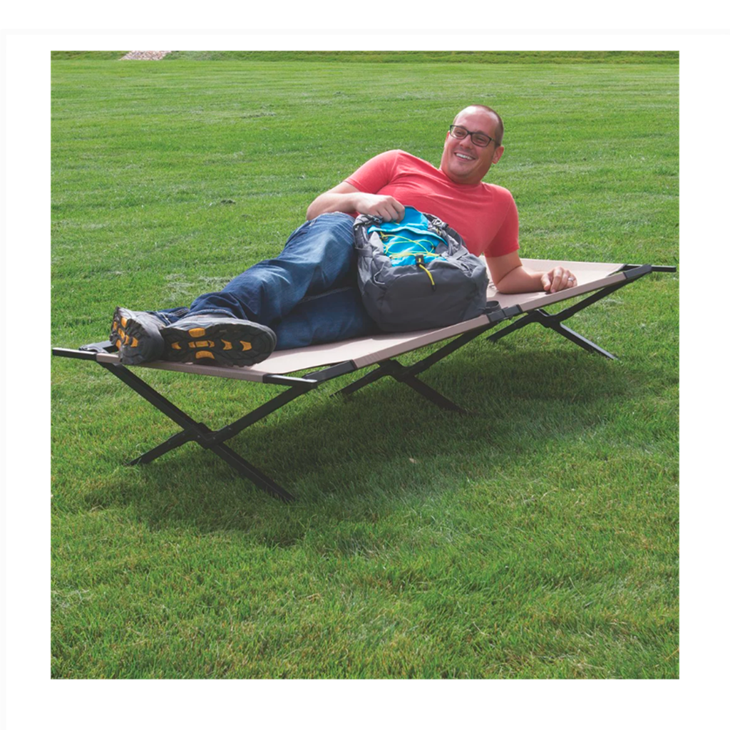 Cama estilo militar Coleman Trailhead II Beige