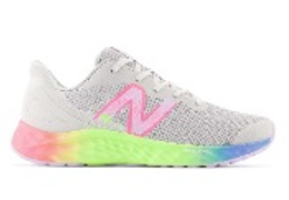 [GPARIKG4-M-Bult] Zapato de Niña New Balance Fresh Foam Arishi v4 Blanco/Rosado (copiar)
